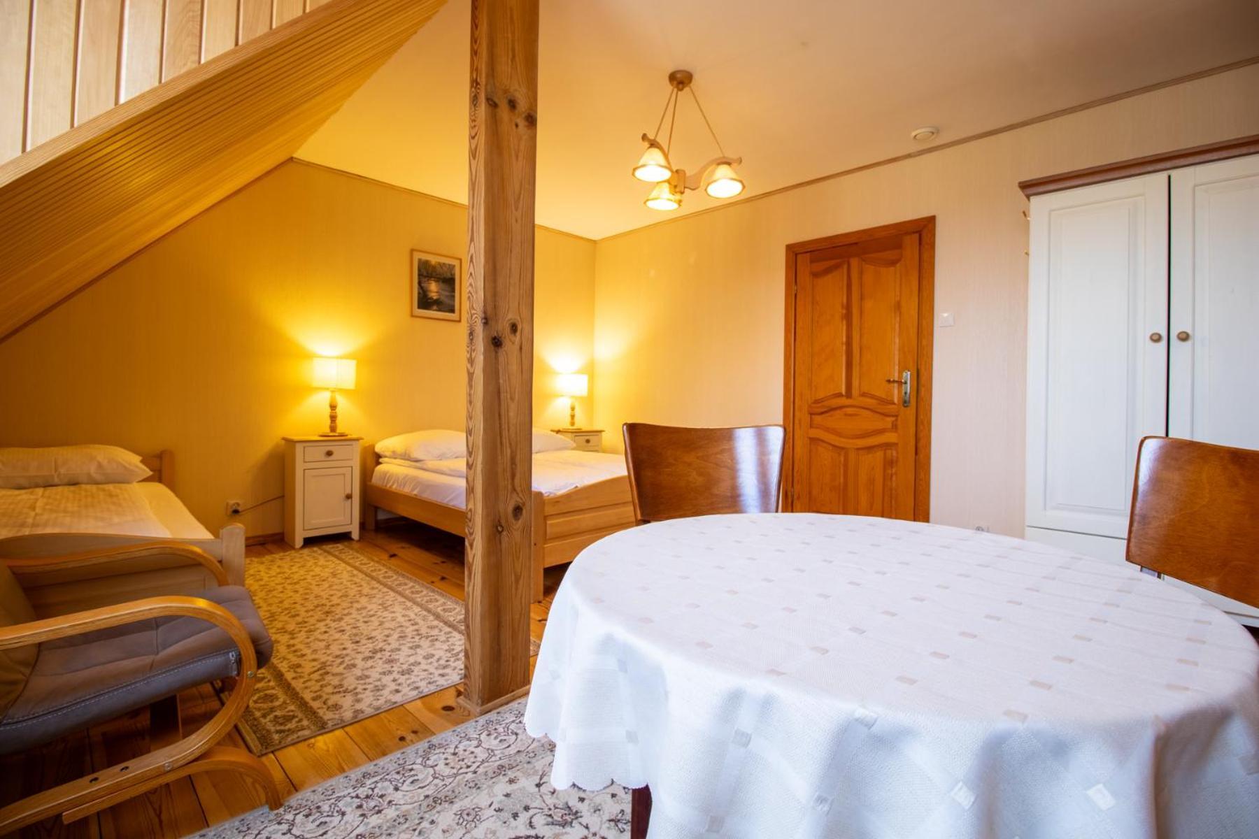Wisniowy Sad Guest House เบียโวเวียชา ภายนอก รูปภาพ